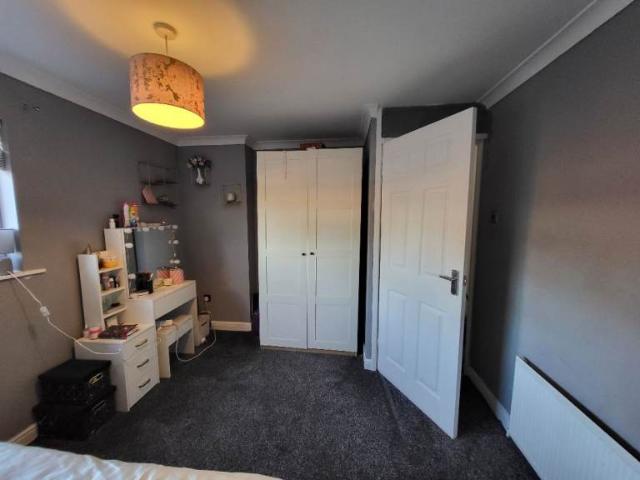 Room for rent in Digmoor, Roby Mill