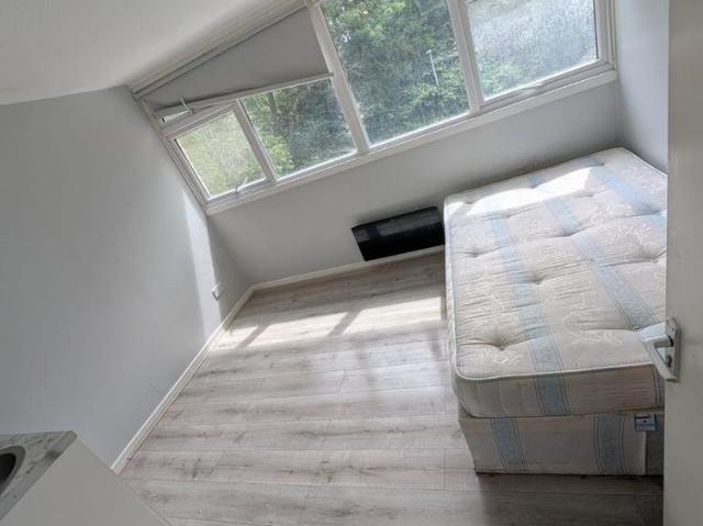 Room for rent in Greater London