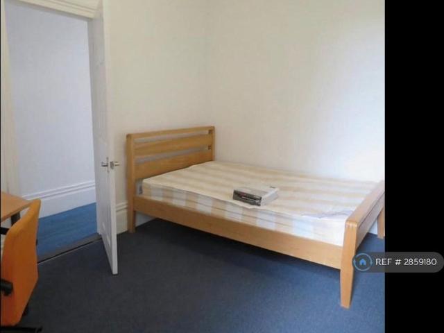 Room for rent in Fratton, City Of Portsmouth