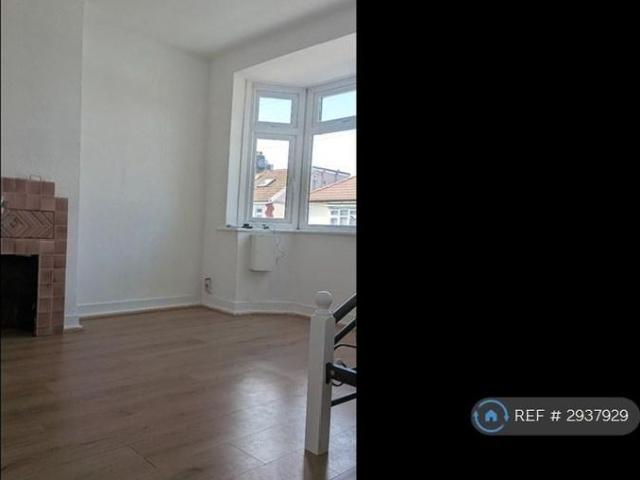 Room for rent in Silvertown, Greater London