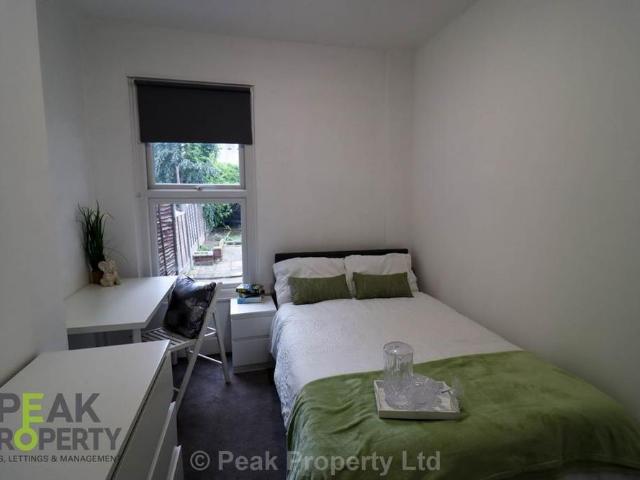 Room for rent in Southend City Centre Neighbourhood, Alton Barnes