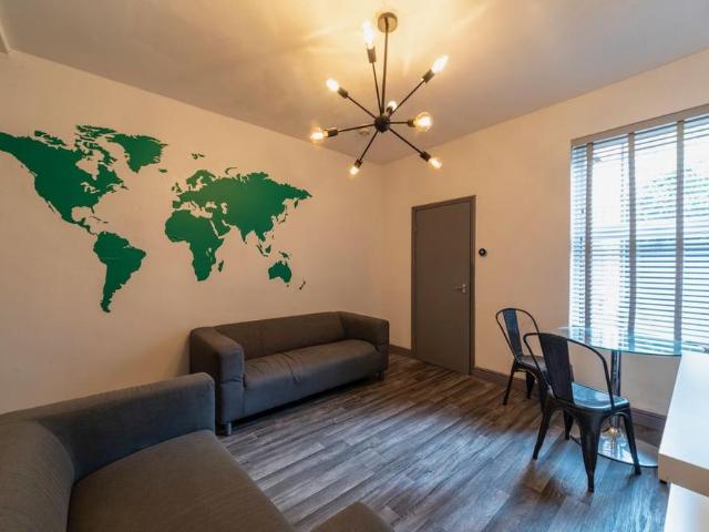 Room for rent in Old Lenton, Haddon