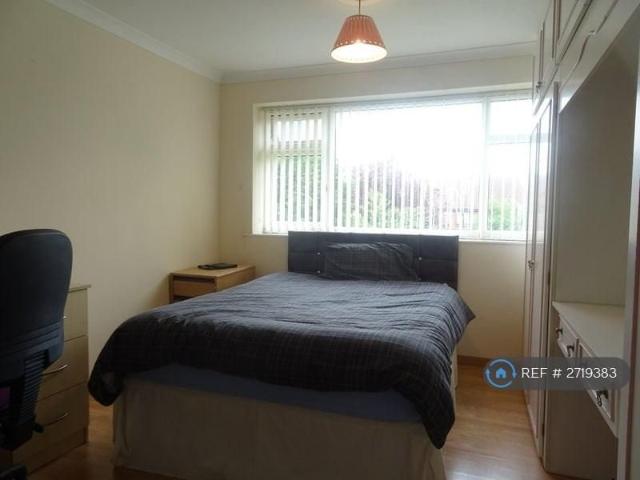Room for rent in Sydenham, Green Close
