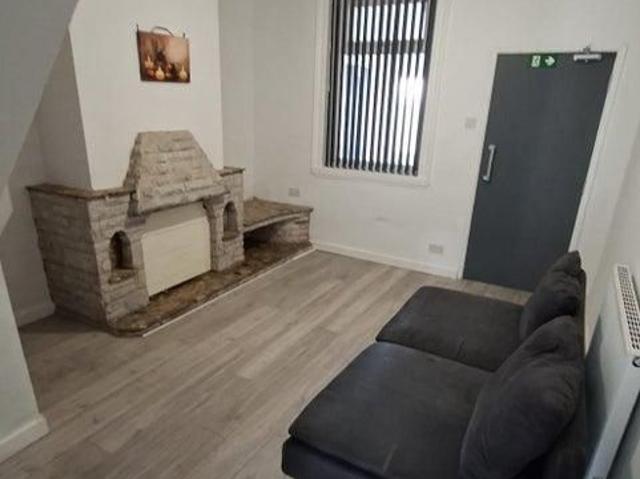 Room for rent in Woodsetton, Coseley