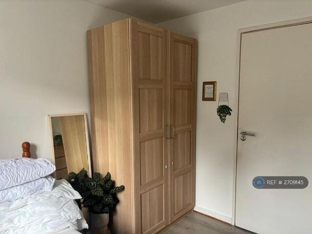 Room for rent in Luzley Brook, Oldham