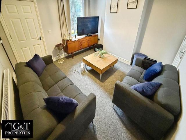 Room for rent in Ireland Green, Oldbury