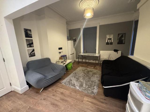Room for rent in Ashton-under-Lyne, Tameside