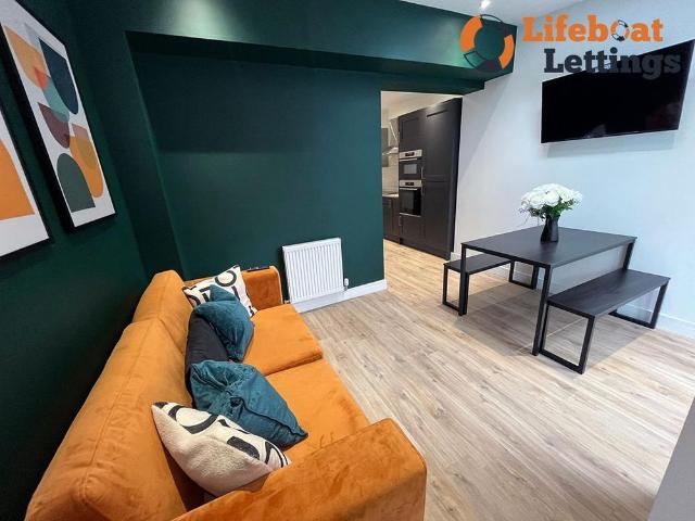 Room for rent in Foord, Folkestone and Hythe