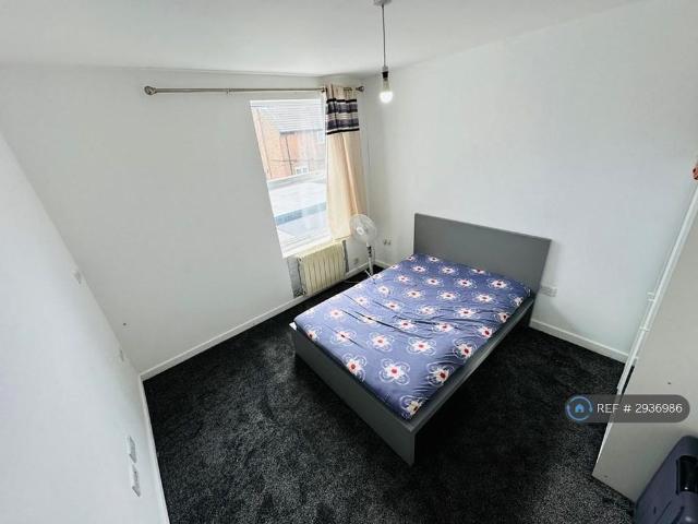 Room for rent in Sudbury, Greater London