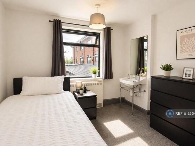 Room for rent in Sutton Coldfield, West Midlands