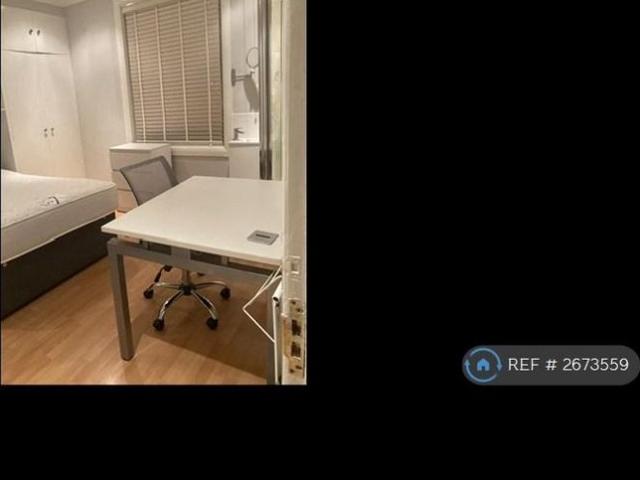Room for rent in Thames View, Greater London