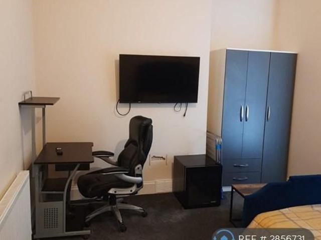 Room for rent in Rushall, West Midlands