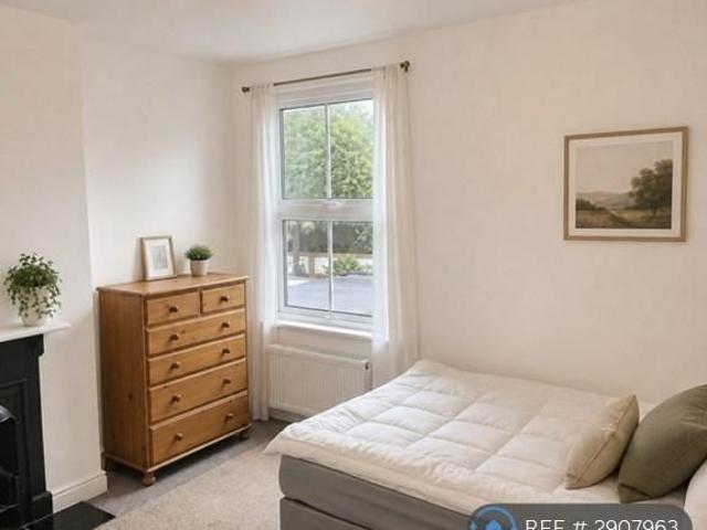 Room for rent in Stroud Green, Barling