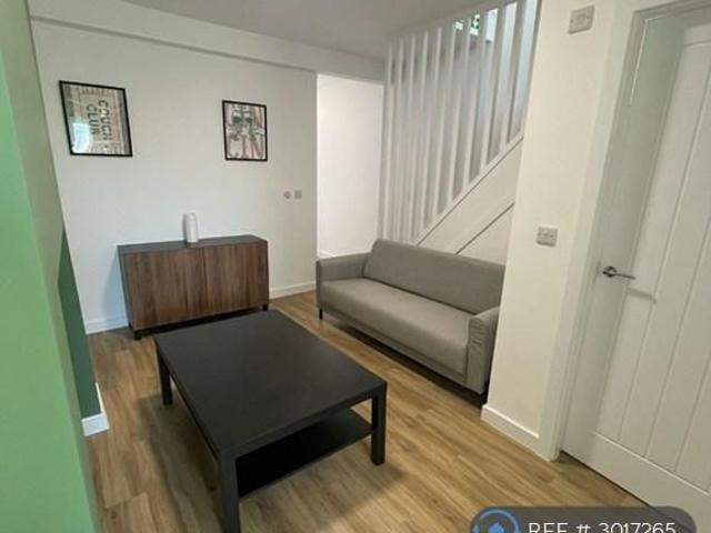 Room for rent in Huyton, Knowsley