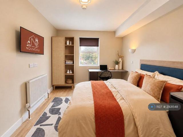 Room for rent in Kings Barton, Gloucester