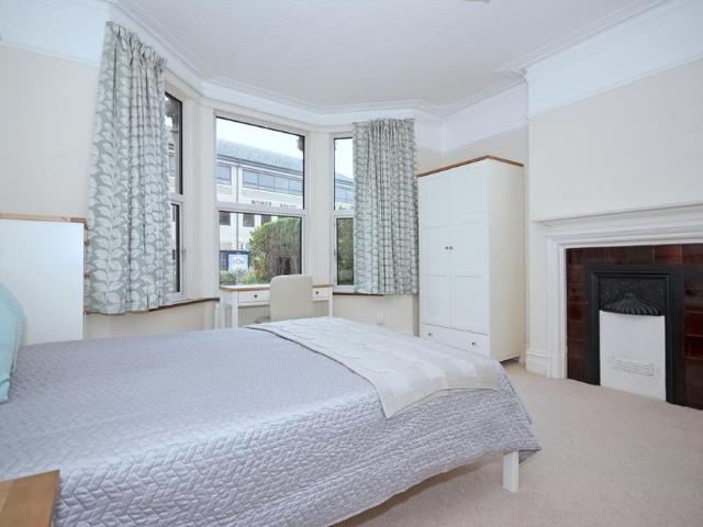Room for rent in Evershot, Oxfordshire