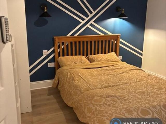 Room for rent in Georgia, Greater Manchester