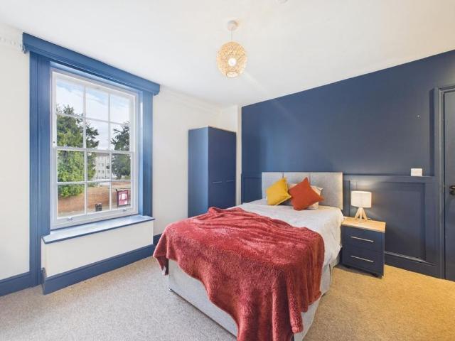 Room for rent in Wotton, Gloucester