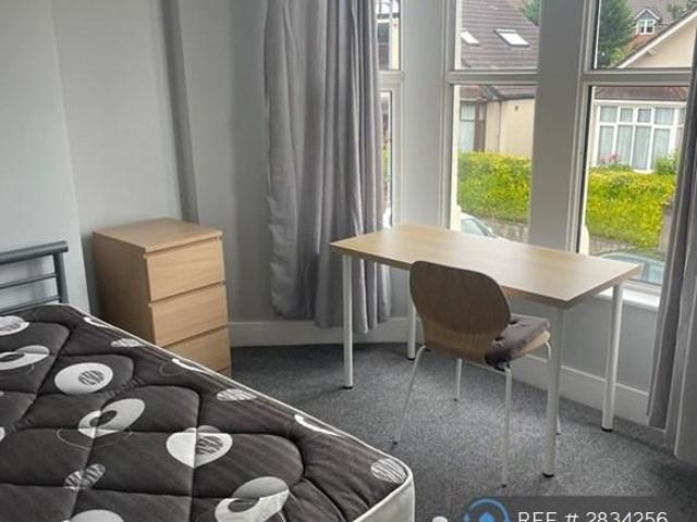 Room for rent in Mangotsfield, South Gloucestershire