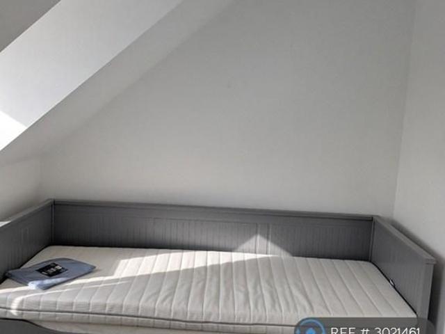 Room for rent in Monks Orchard, Kent