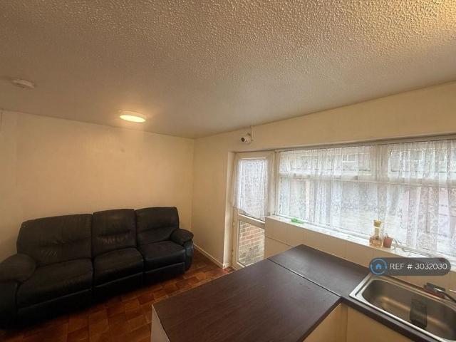 Room for rent in Woodgate, West Midlands