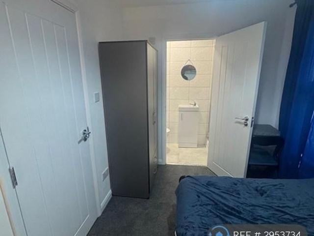 Room for rent in Brompton, Gillingham