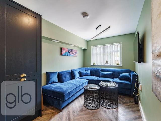 Room for rent in West Midlands