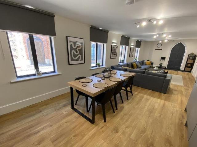 Room for rent in Attenborough, East Midlands
