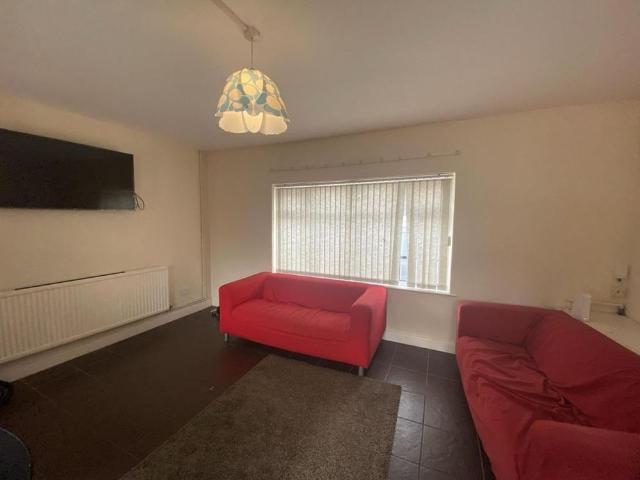 Room for rent in Attenborough, East Midlands