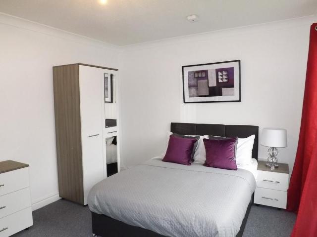 Room for rent in Moss Side, Firbank