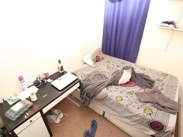 Room for rent in Pontypridd, Wales