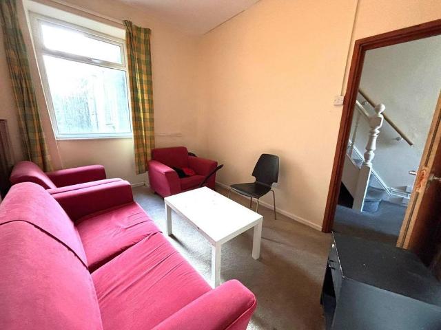 Room for rent in Pontypridd, Wales