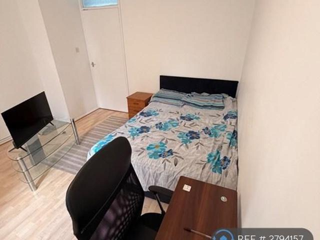 Room for rent in Potters Corner, East Midlands