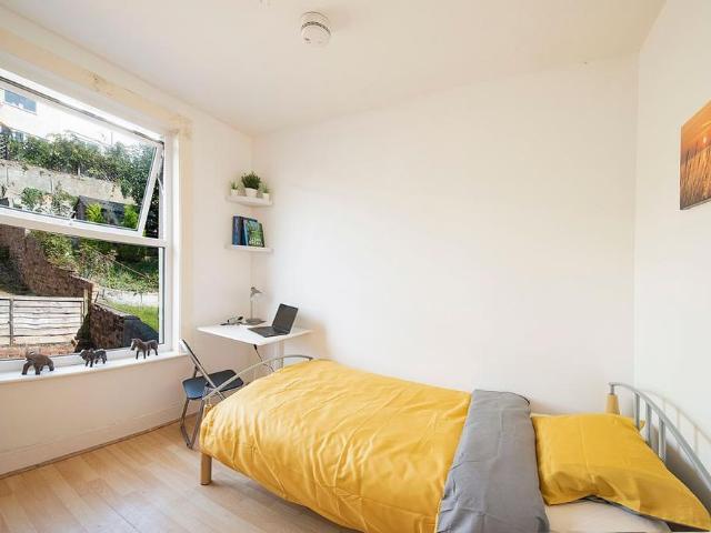 Room for rent in Round Hill, Brighton & Hove