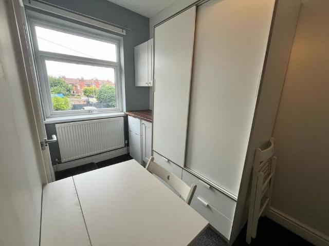Room for rent in Beaconside, Baswich