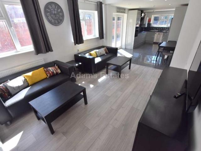 Room for rent in Earley