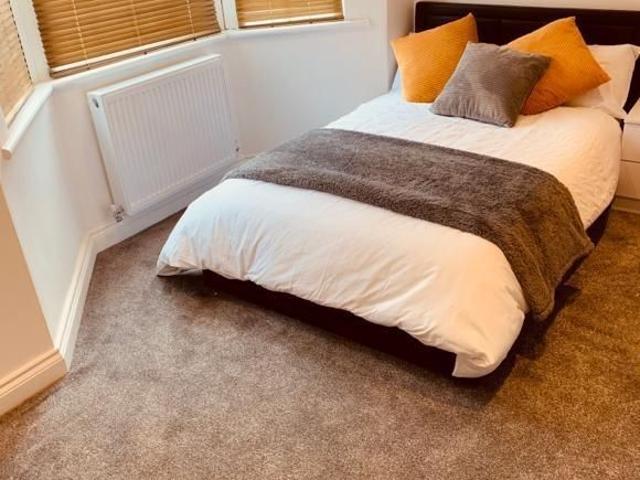 Room for rent in Holywell Estate, North Watford