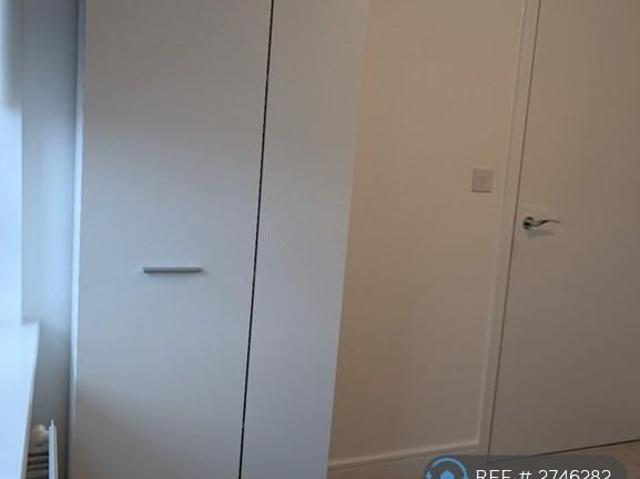 Room for rent in Brooklands, Monks Orchard