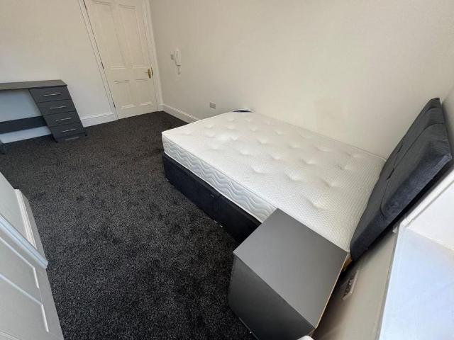 Room for rent in Little Chester, East Midlands