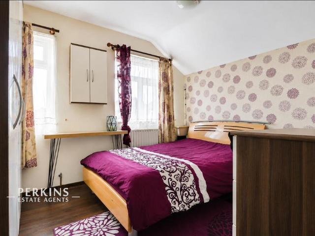 Room for rent in London Borough of Ealing, Greater London