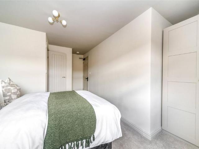 Room for rent in Bedford