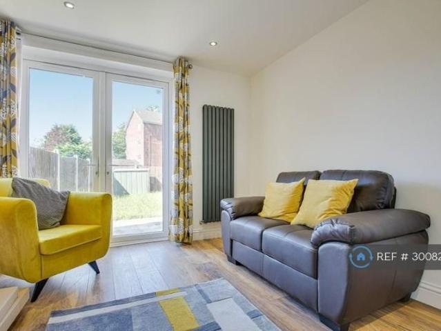 Room for rent in Horninglow and Eton, Beamhurst