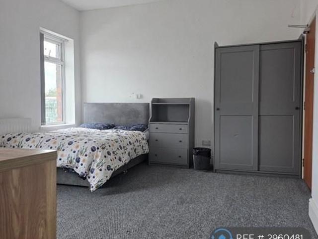 Room for rent in St Helens