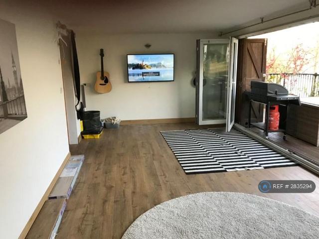Room for rent in Midway, Kent