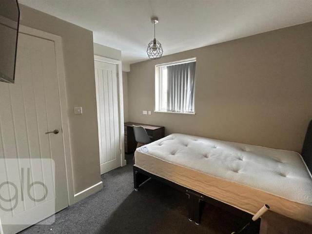 Room for rent in West Midlands
