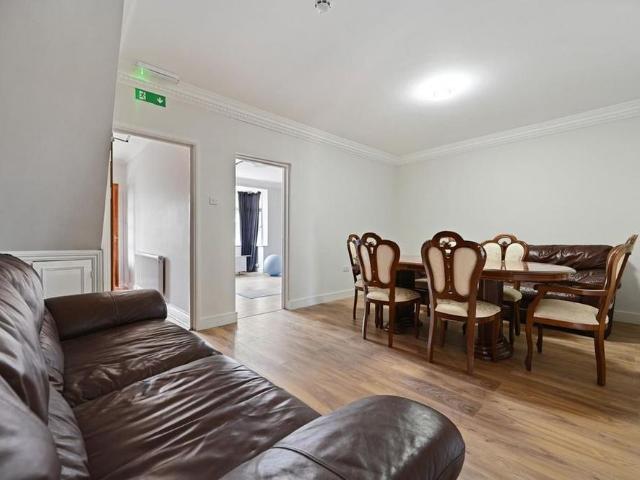 Room for rent in London Borough of Ealing, Greenford