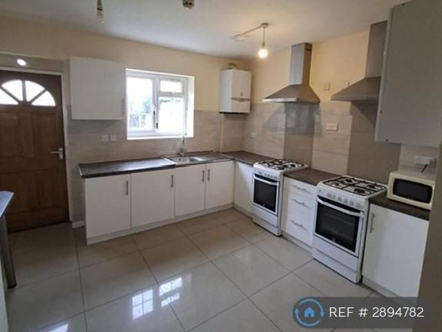 Room for rent in London Borough of Ealing, Greenford