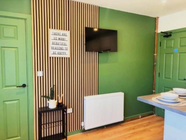 Room for rent in Cross Gates, West Yorkshire