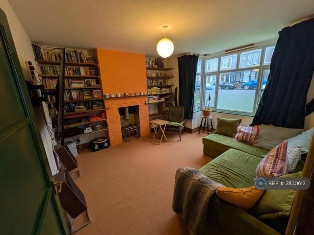 Room for rent in Kingswood, South Gloucestershire