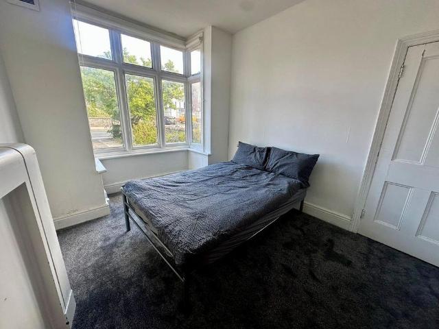 Room for rent in Coalville, Leicestershire